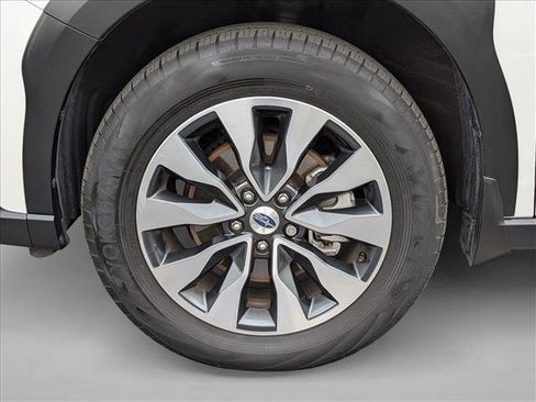 Used 2023 Subaru Outback Limited image 9