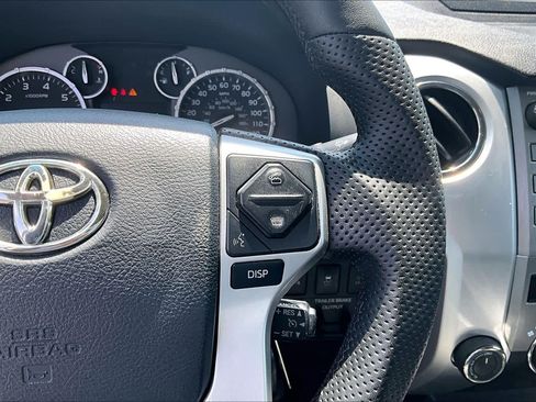 Used 2017 Toyota Tundra SR5 w/ SR5 Upgrade Package AWD/4WD image 24