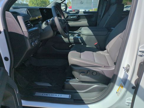 New 2026 Chevrolet Suburban RST w/ Comfort Package AWD/4WD image 11
