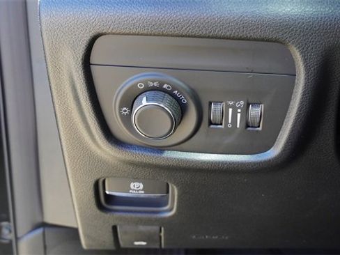 New 2025 Jeep Grand Cherokee Laredo image 21