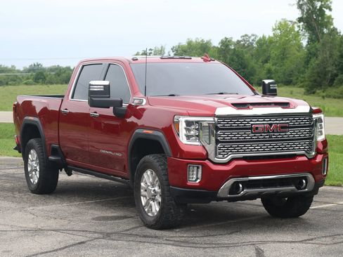 Used 2022 GMC Sierra 2500 Denali w/ Denali Ultimate Package AWD/4WD image 1