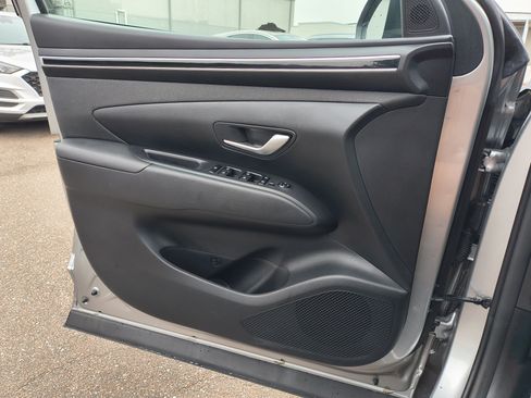 Certified 2024 Hyundai Tucson SEL w/ Convenience Package FWD image 25