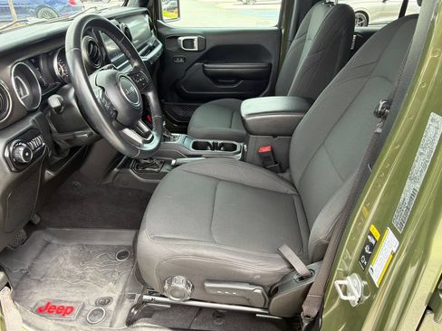 Used 2021 Jeep Wrangler Unlimited Sport AWD/4WD image 11