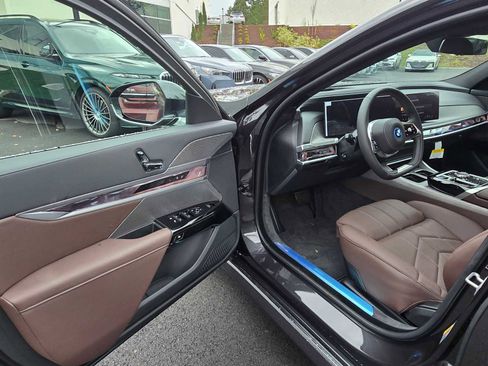 New 2026 BMW i7 eDrive50 image 21