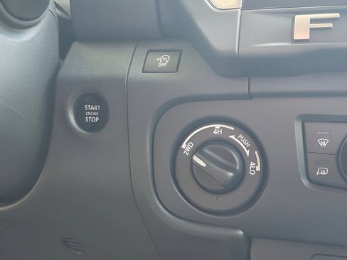 New 2026 Nissan Frontier SV w/ SV Convenience Package AWD/4WD image 22