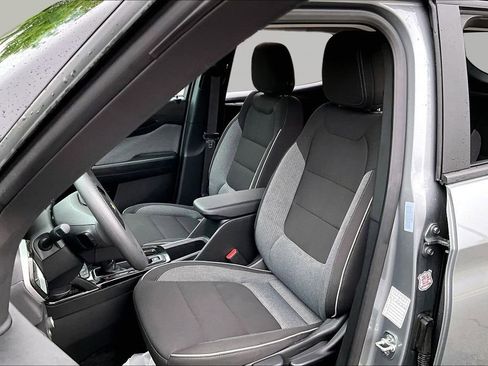 Used 2025 Chevrolet TrailBlazer LT AWD/4WD image 15