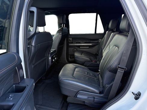 Certified 2023 Ford Expedition Platinum image 16