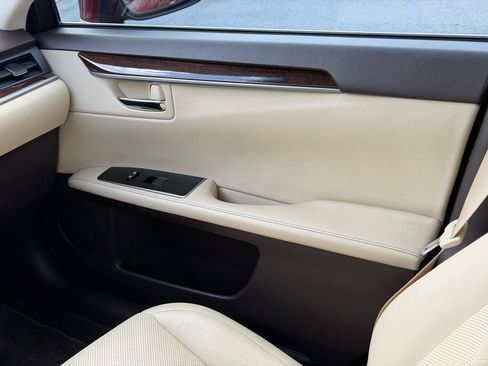 Used 2017 Lexus ES 350 w/ Premium Package image 37