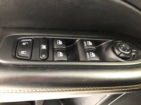 Used 2019 Jeep Compass Limited AWD/4WD image 38