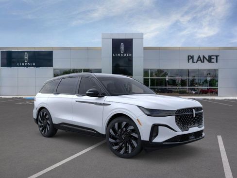 New 2026 Lincoln Nautilus Reserve w/ Jet Appearance Package image 7