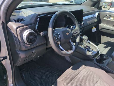 Used 2023 Chevrolet Colorado LT w/ LT Convenience Package II image 10