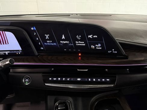 Used 2024 Cadillac Escalade Sport Platinum w/ LPO, ONYX Package image 15