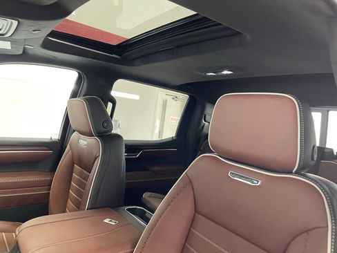 New 2026 GMC Sierra 1500 Denali Ultimate AWD/4WD image 12