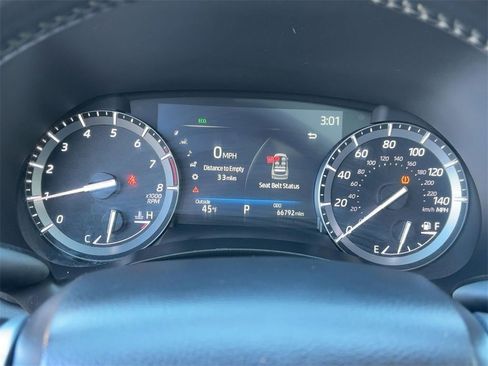 Used 2021 Toyota Highlander XLE image 18