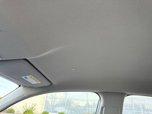 Used 2025 Honda HR-V LX image 21