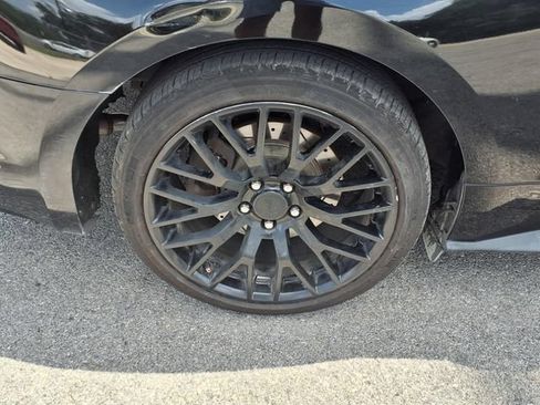 Used 2015 Ford Mustang Coupe RWD image 8