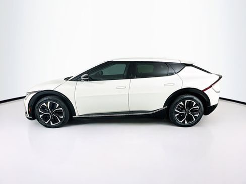 Used 2024 Kia EV6 Wind RWD image 4