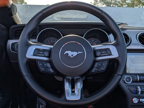 Certified 2019 Ford Mustang Premium image 22