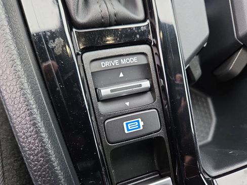 Certified 2023 Honda Accord Sport image 25