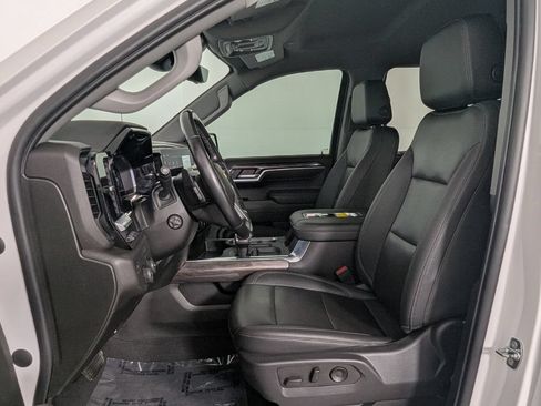Used 2022 Chevrolet Silverado 1500 LTZ w/ Technology Package RWD image 13