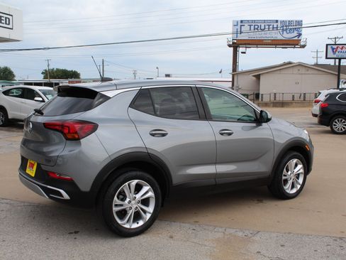 Used 2023 Buick Encore GX Preferred image 4