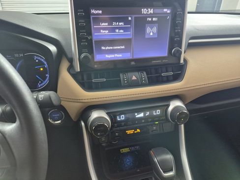 Used 2022 Toyota RAV4 Limited AWD/4WD image 18