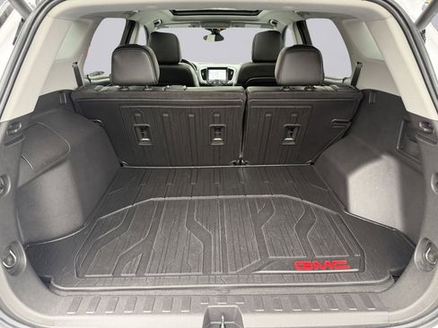 Used 2022 GMC Terrain SLT w/ Infotainment Package II image 20