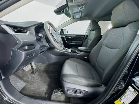 Used 2024 Toyota RAV4 AWD Hybrid image 37