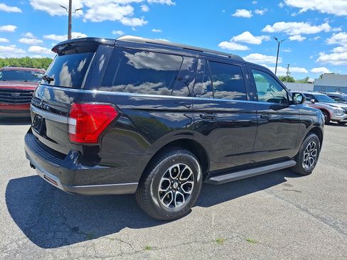Certified 2024 Ford Expedition XLT AWD/4WD image 6