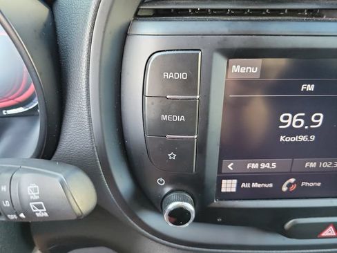 Used 2024 Kia Soul LX w/ Option Group 015 FWD image 21