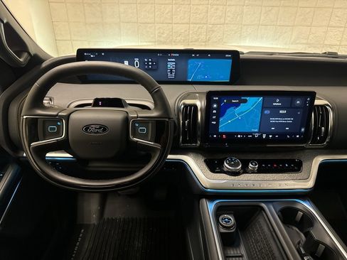 New 2025 Ford Expedition Tremor image 24