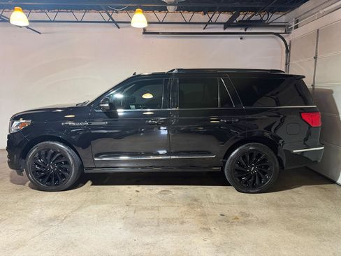 Used 2020 Lincoln Navigator Reserve w/ Equipment Group 208A Reserve AWD/4WD image 2