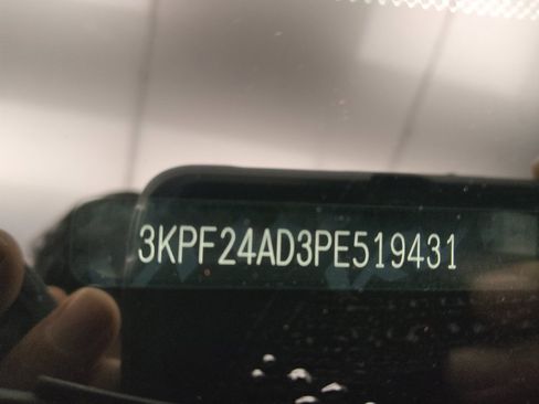 Used 2023 Kia Forte LXS image 33