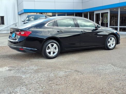 Used 2024 Chevrolet Malibu LT image 4
