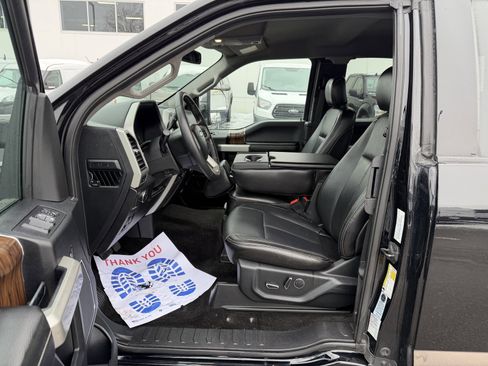 Used 2018 Ford F150 Lariat image 11