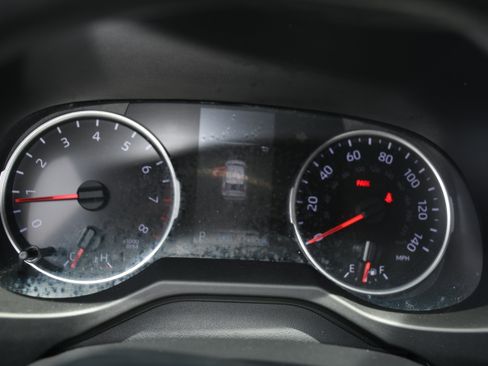 Used 2021 Toyota RAV4 LE AWD/4WD image 13