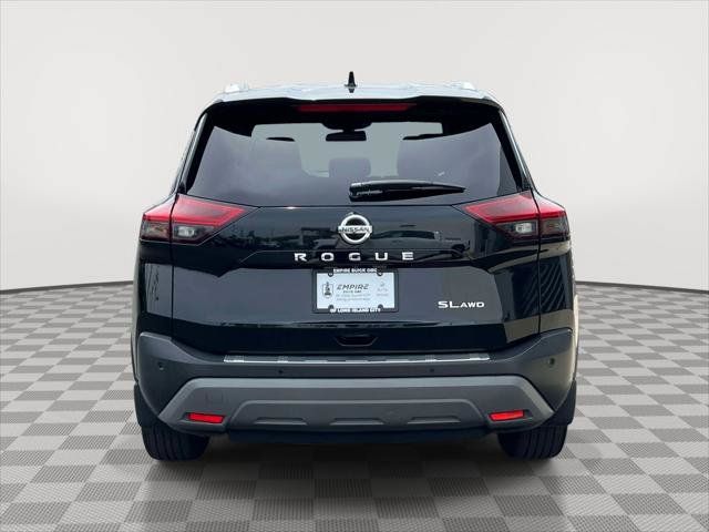 Used 2021 Nissan Rogue SL AWD/4WD image 6