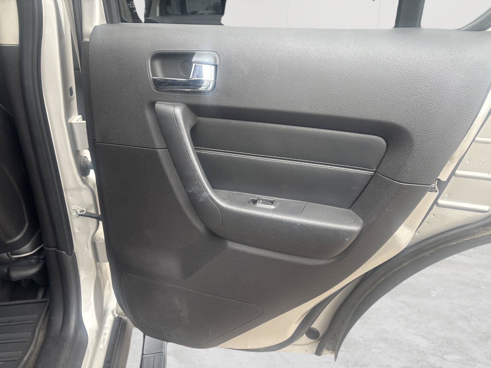 Used 2008 HUMMER H3 Luxury AWD/4WD image 13