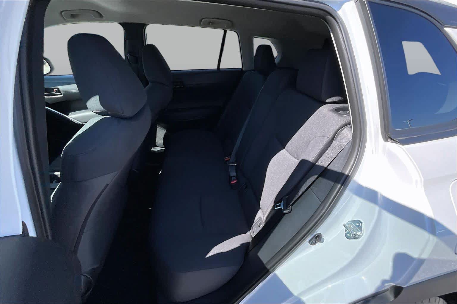 Used 2024 Toyota Corolla Cross LE FWD image 19