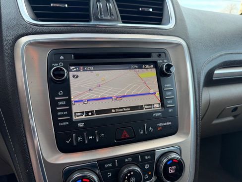 Used 2015 GMC Acadia Denali image 31