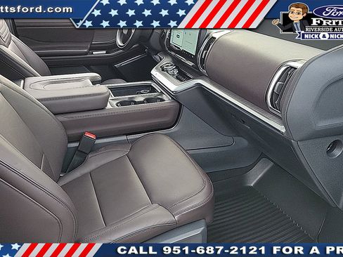 Certified 2025 Ford Expedition Platinum w/ Platinum Ultimate Package image 16