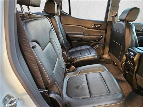 Used 2021 GMC Acadia SLT w/ Elevation Edition FWD image 16
