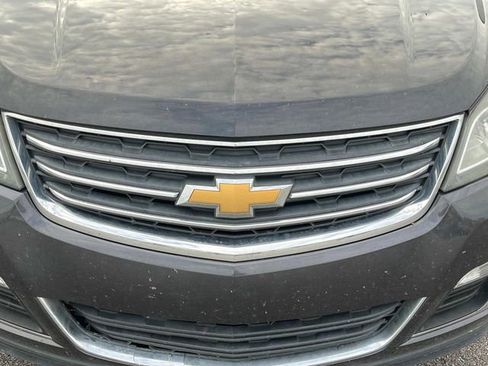 Used 2014 Chevrolet Traverse LT image 9