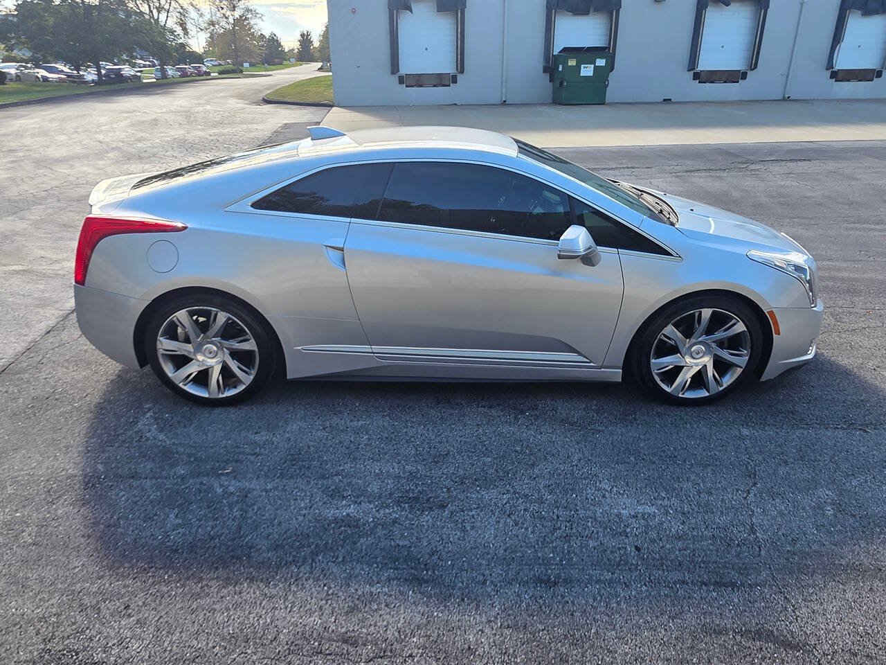 Used 2014 Cadillac ELR w/ Luxury Package FWD image 5