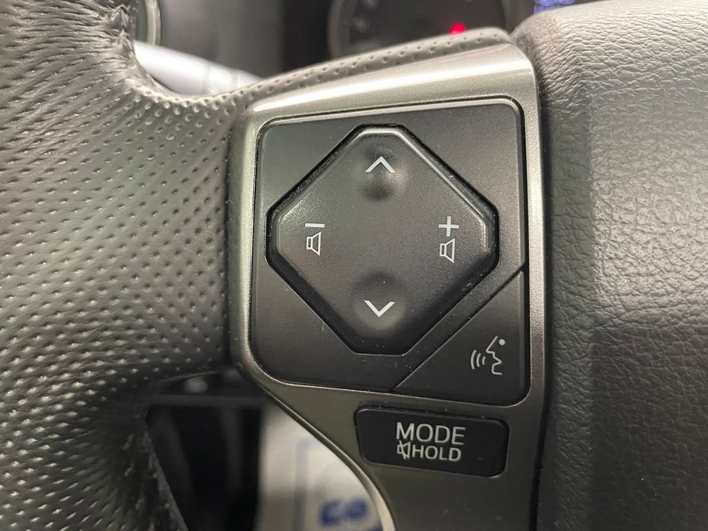 Used 2019 Toyota Tacoma Limited AWD/4WD image 27