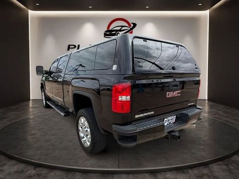 Used 2016 GMC Sierra 2500 Denali w/ Duramax Plus Package AWD/4WD image 3