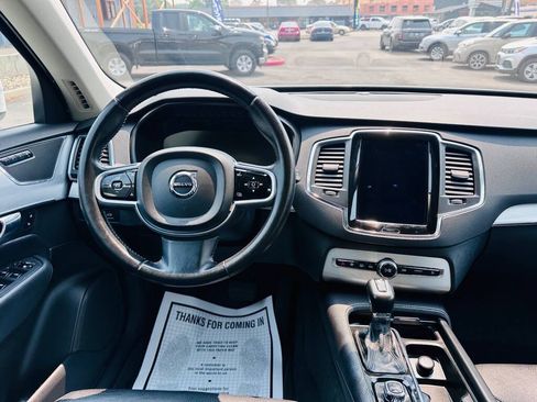 Used 2017 Volvo XC90 T6 Momentum w/ Vision Package AWD/4WD image 10