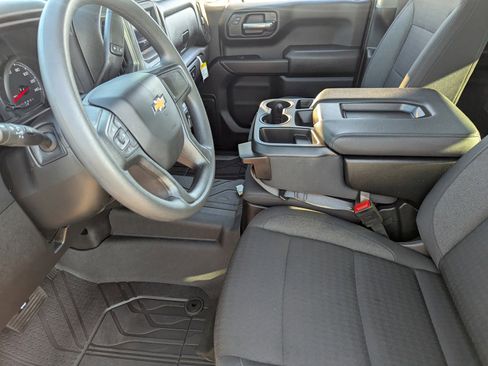 Certified 2025 Chevrolet Silverado 1500 Custom image 25