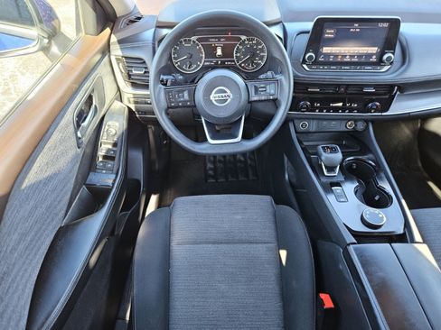 Used 2021 Nissan Rogue SV image 14