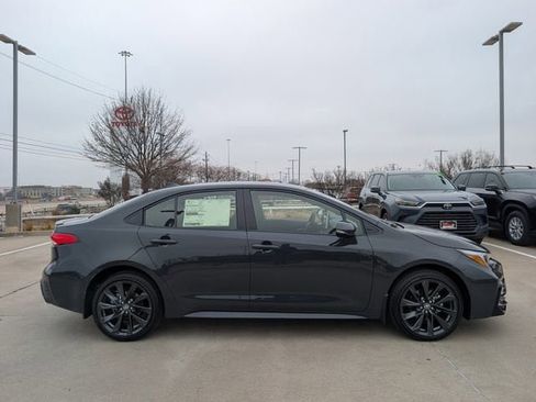New 2026 Toyota Corolla SE image 3